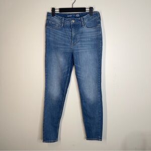 OLD NAVY Women’s 8 High rise Rockstar Smooth pockets super skinny